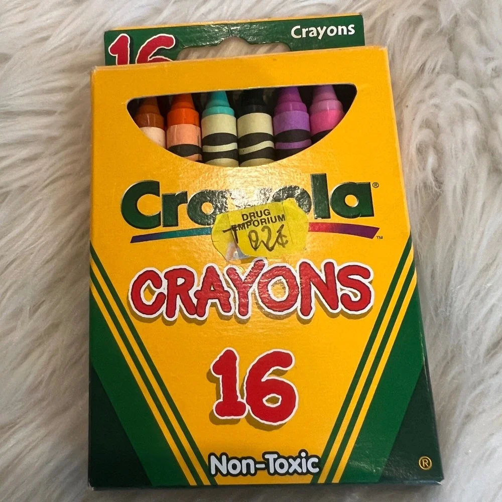 Vintage 1999 Crayola 16 Count Crayon Box Binney & Smith Non-Toxic Made in USA